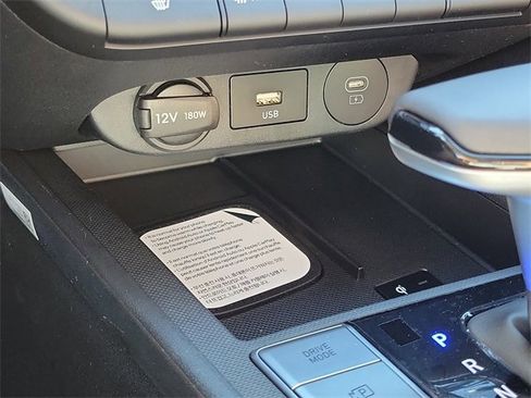 New 2026 Hyundai Elantra Limited image 11