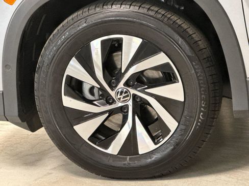New 2026 Volkswagen Tiguan S FWD image 24
