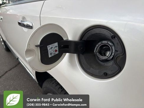 Used 2014 Lincoln MKX FWD w/ Equipment Group 102A image 10