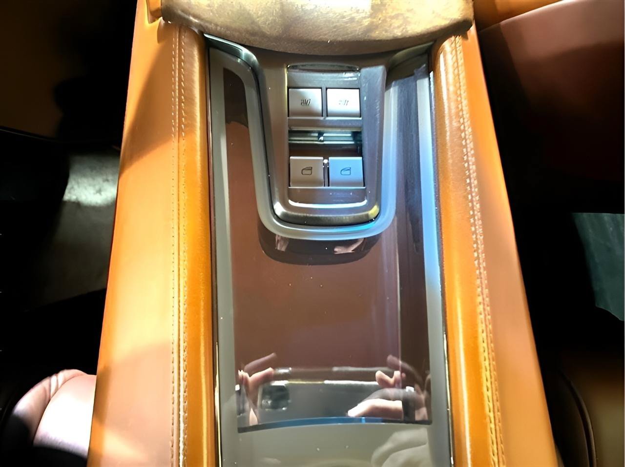 Used 2012 Fisker Karma EcoSport RWD image 26