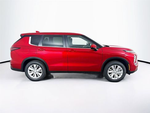 New 2026 Mitsubishi Outlander ES FWD image 30