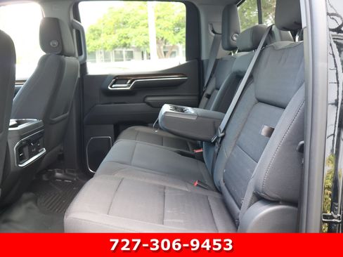 Used 2023 GMC Sierra 1500 Elevation w/ Preferred Package AWD/4WD image 16