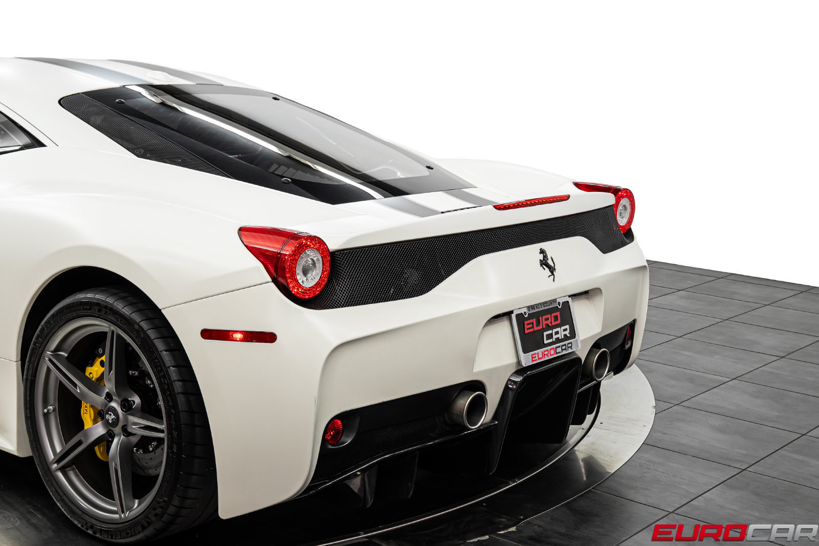 Used 2014 Ferrari 458 Speciale Coupe RWD image 21