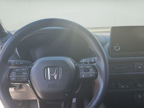 Used 2025 Honda HR-V Sport image 9