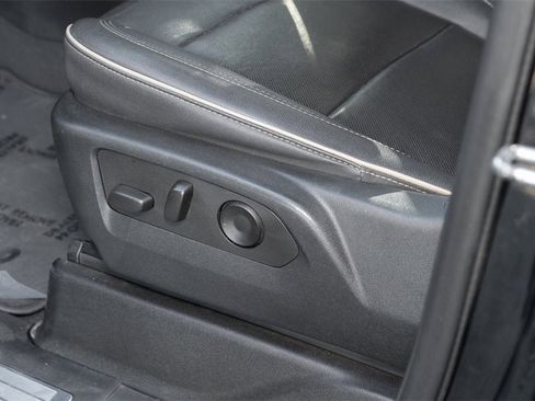 Used 2023 Chevrolet Tahoe Premier image 19