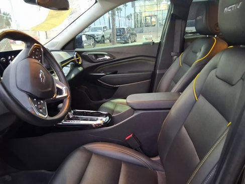 Used 2024 Chevrolet Trax ACTIV image 13