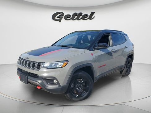 Used 2023 Jeep Compass Trailhawk AWD/4WD image 1
