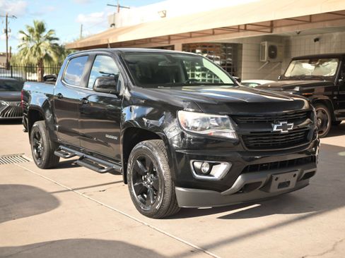 Used 2016 Chevrolet Colorado LT w/ Midnight Edition image 3