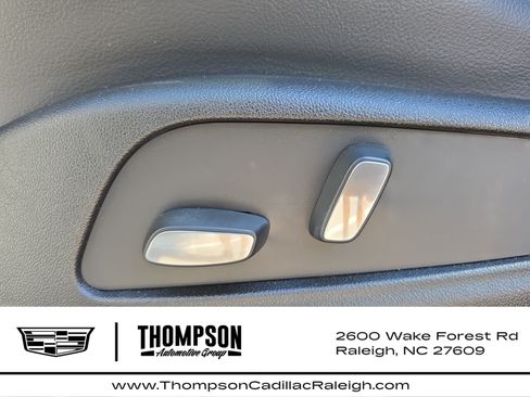 New 2025 Cadillac XT6 Luxury FWD image 29