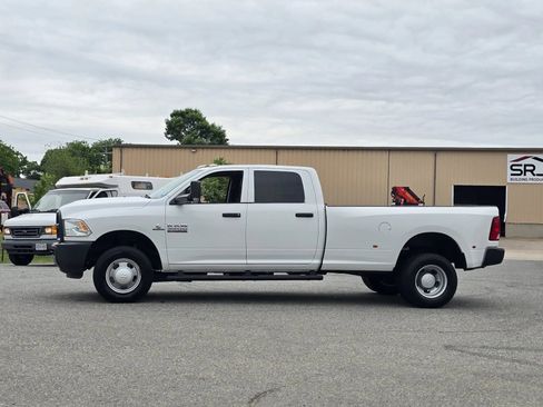 Used 2018 RAM 3500 Tradesman w/ Popular Equipment Group AWD/4WD image 14