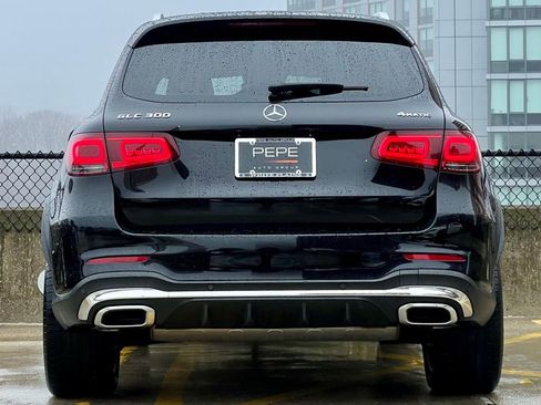 Certified 2022 Mercedes-Benz GLC 300 4MATIC image 6