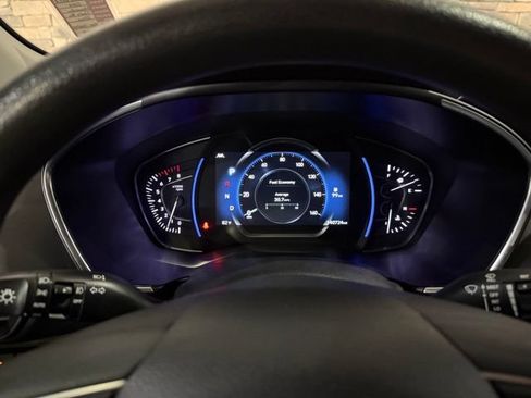 Used 2019 Hyundai Santa Fe SEL FWD image 15
