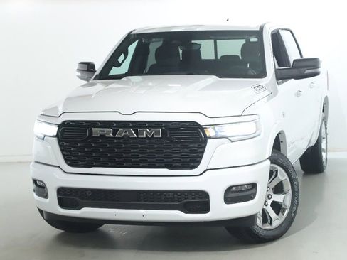Used 2026 RAM 1500 Big Horn AWD/4WD image 3