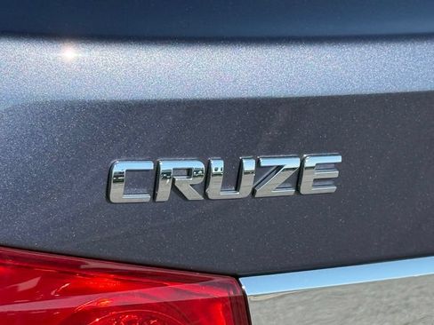 Used 2014 Chevrolet Cruze LS FWD image 27
