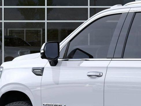 New 2026 GMC Yukon XL Denali Ultimate image 12