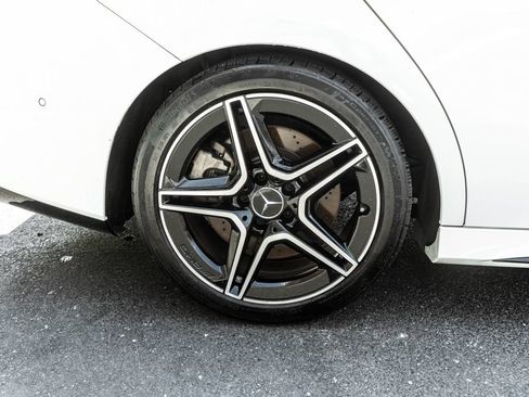 Used 2023 Mercedes-Benz CLA 35 AMG 4MATIC image 28