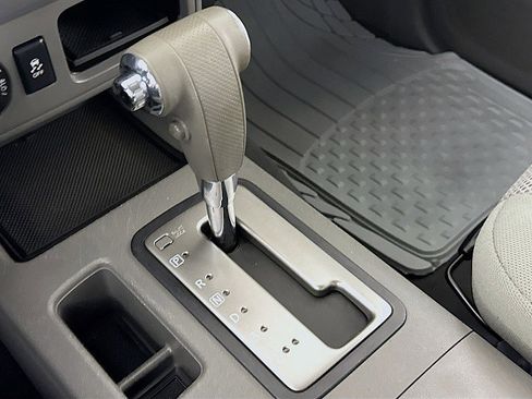 Used 2019 Nissan Frontier SV image 17