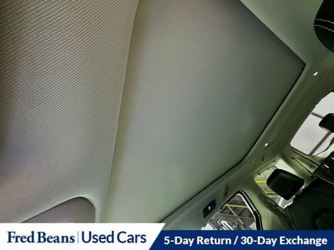 Used 2023 Chrysler Pacifica Limited FWD image 29