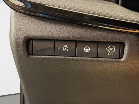 Certified 2026 Nissan Kicks SR w/ SR Premium Package FWD image 10