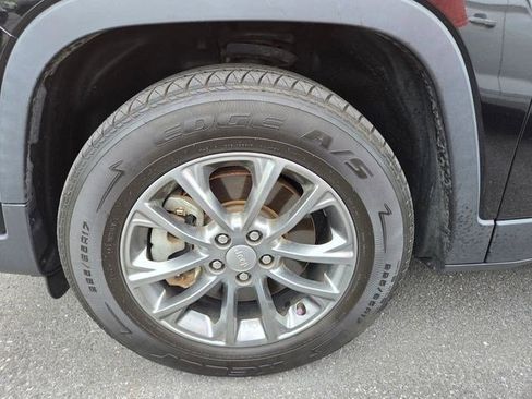 Used 2021 Jeep Cherokee Latitude Lux AWD/4WD image 26