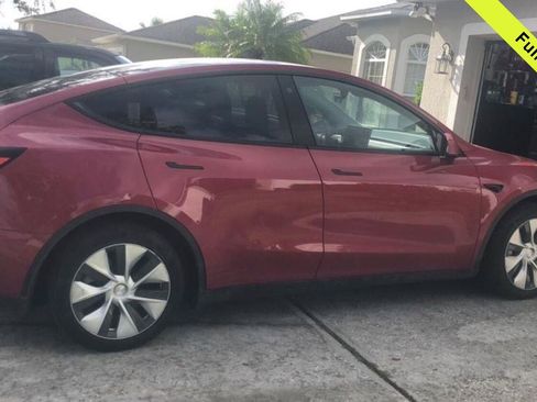 Used 2022 Tesla Model Y Long Range AWD/4WD image 2
