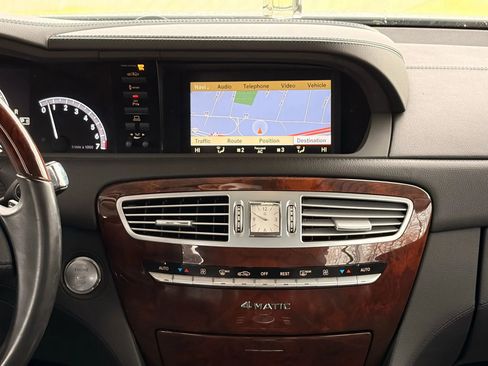 Used 2010 Mercedes-Benz CL 550 4MATIC image 66