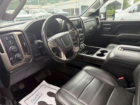 Used 2016 GMC Sierra 2500 Denali w/ Driver Alert Package AWD/4WD image 6