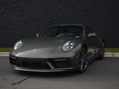 Certified 2023 Porsche 911 Carrera 4S AWD/4WD image 1