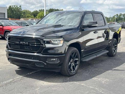 Used 2023 RAM 1500 Laramie AWD/4WD image 7