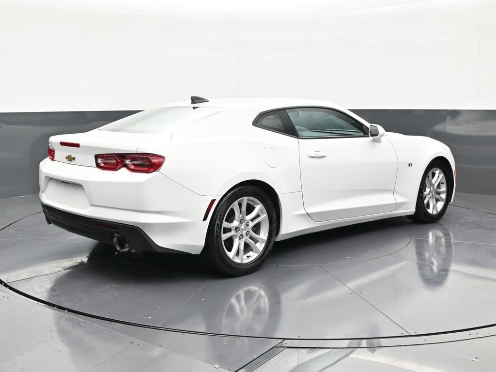 Used 2021 Chevrolet Camaro LS RWD image 5