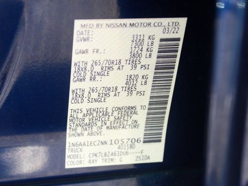 Used 2022 Nissan Titan SV image 48