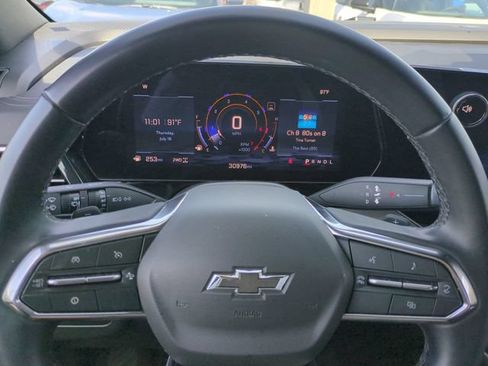 Used 2025 Chevrolet Tahoe Z71 AWD/4WD image 31