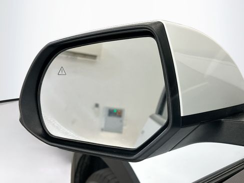 Used 2024 Hyundai Ioniq 5 SEL AWD/4WD image 16