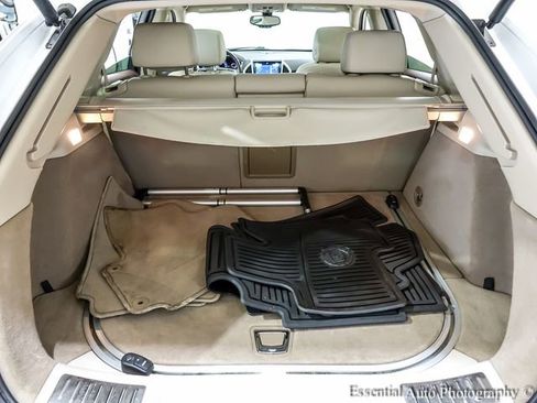 Used 2016 Cadillac SRX Luxury image 21