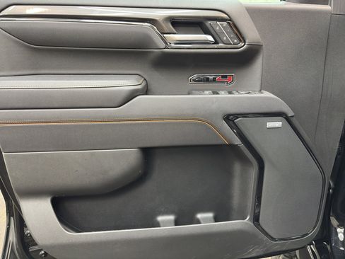New 2025 GMC Sierra 1500 AT4 w/ AT4 Premium Package image 15