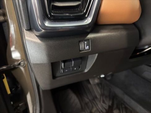 Used 2025 GMC Canyon AT4 w/ AT4 Premium Package image 19