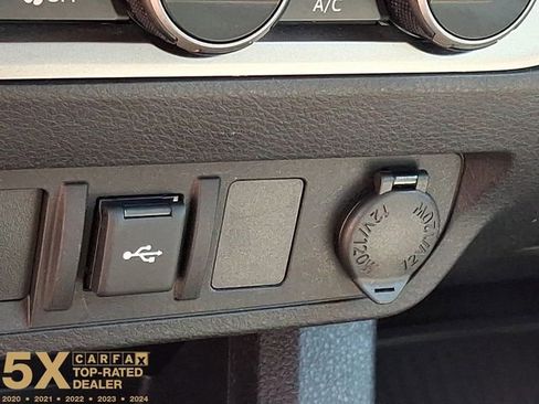 Certified 2023 Toyota Tacoma SR AWD/4WD image 31