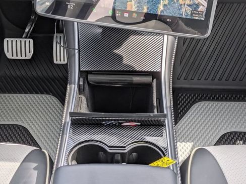 Used 2020 Tesla Model Y Performance AWD/4WD image 18
