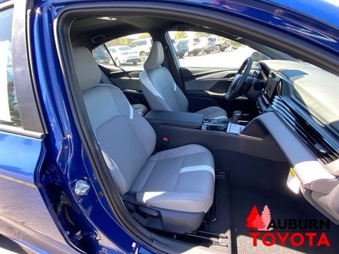 New 2026 Toyota Camry SE w/ Convenience Package FWD image 11