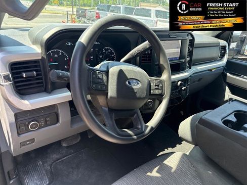Used 2025 Ford F250 XLT AWD/4WD image 11