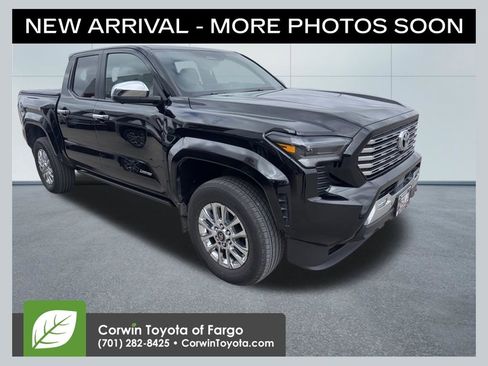 Used 2024 Toyota Tacoma Limited w/ Limited Package (LT) image 1