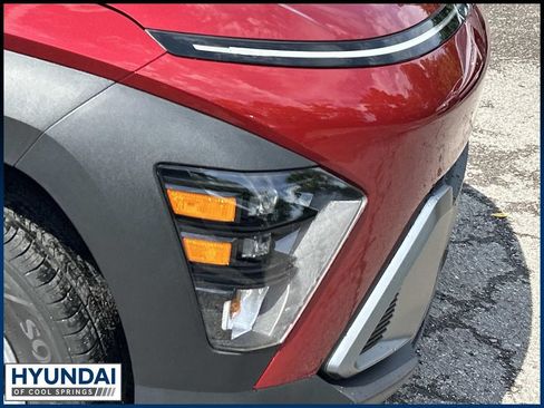 New 2027 Hyundai Kona SE FWD image 10