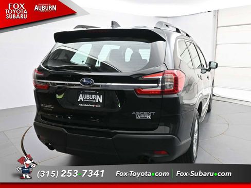 Used 2023 Subaru Ascent 8-Passenger AWD/4WD image 4