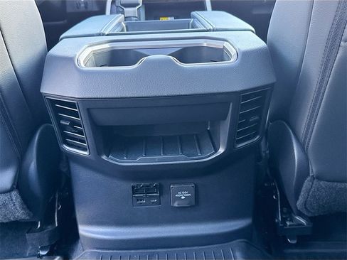 Used 2024 Toyota Tundra Limited image 26