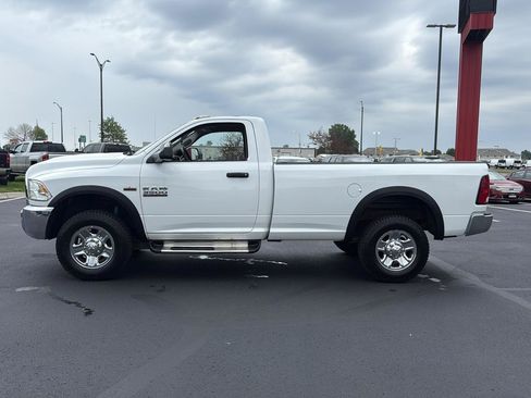 Used 2014 RAM 3500 Tradesman w/ Chrome Appearance Group AWD/4WD image 2