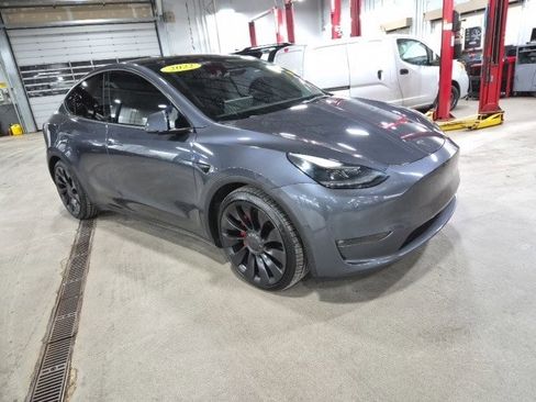 Used 2022 Tesla Model Y Performance image 6