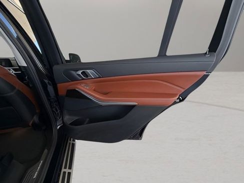 Used 2021 BMW X7 xDrive40i w/ Premium Package 2 image 39