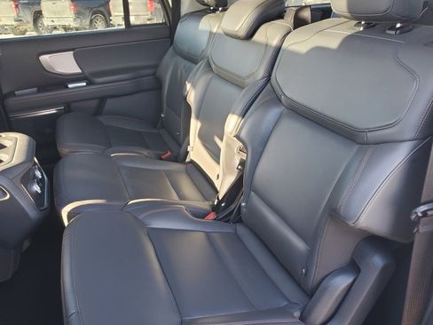 Used 2025 Ford Expedition Max Active image 28