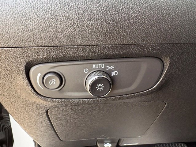 Used 2025 Buick Encore GX Preferred FWD image 18