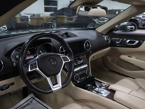 Used 2013 Mercedes-Benz SL 550 image 19